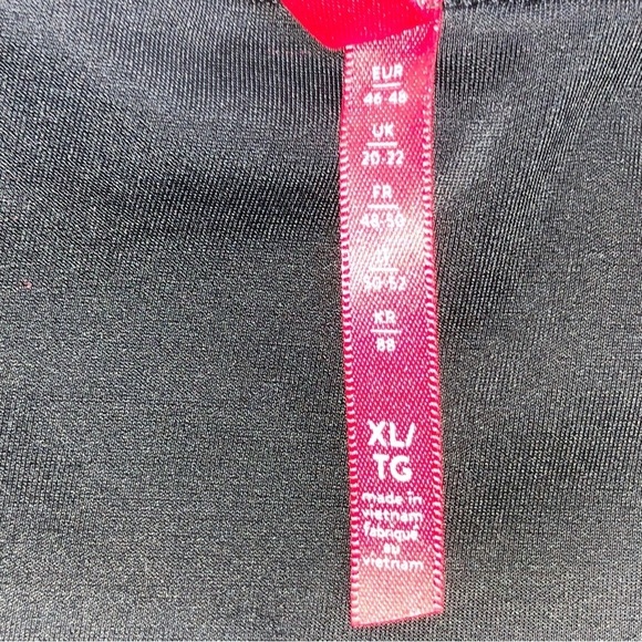 Spanx Leggings Matte Black Camo Shaping Stretch eggings Size XL - Picture 3 of 9